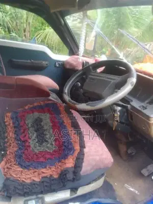 Toyota Shell 1989 Van (Used)