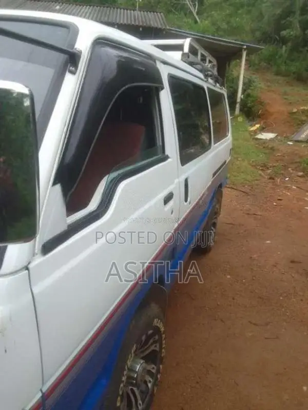 Toyota Shell 1989 Van (Used)