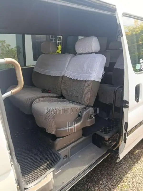 Toyota Dolphin Super Long 1998 Van (Used)