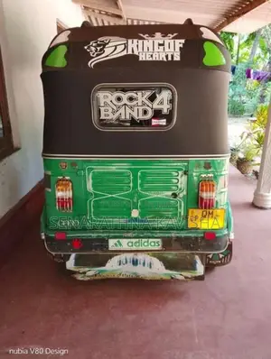 Bajaj 4 Stroke 2007 Three Wheel (Used)