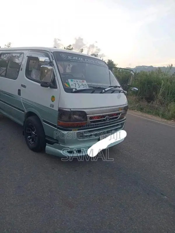 Toyota HIACE 1993 Van (Used)
