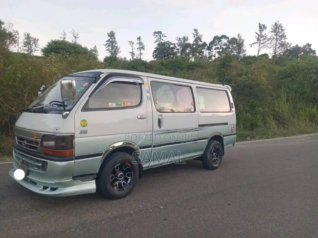 Toyota HIACE 1993 Van (Used)