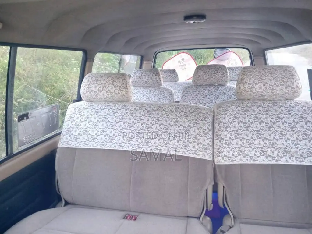 Toyota HIACE 1993 Van (Used)