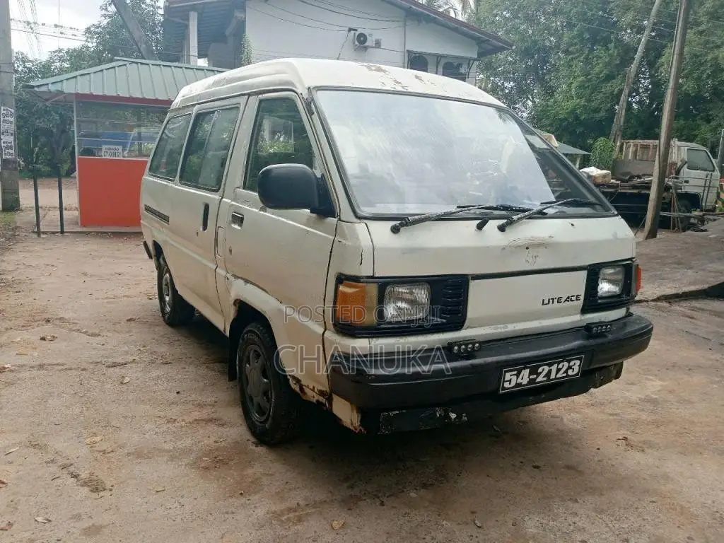 Toyota CM36 1990 Van (Used)