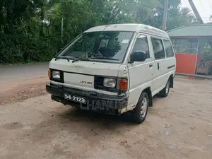 Toyota CM36 1990 Van (Used)
