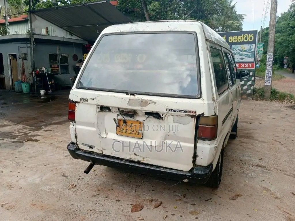 Toyota CM36 1990 Van (Used)