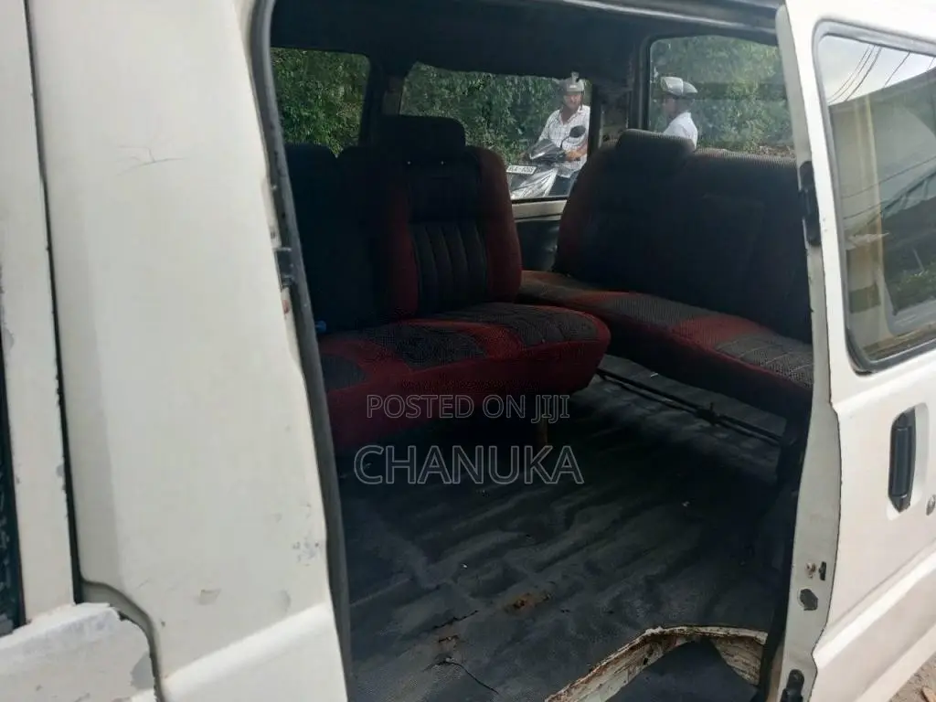 Toyota CM36 1990 Van (Used)