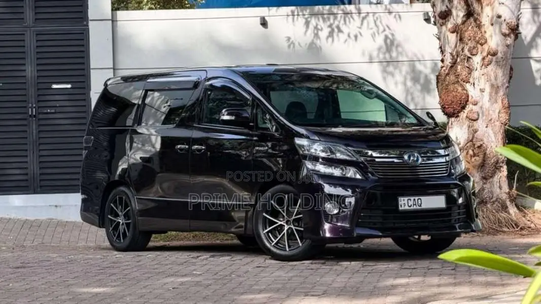 Toyota Vellfire Executive Lounge 2014 Van (Used)