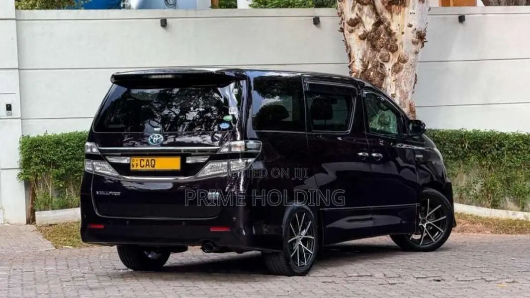 Toyota Vellfire Executive Lounge 2014 Van (Used)
