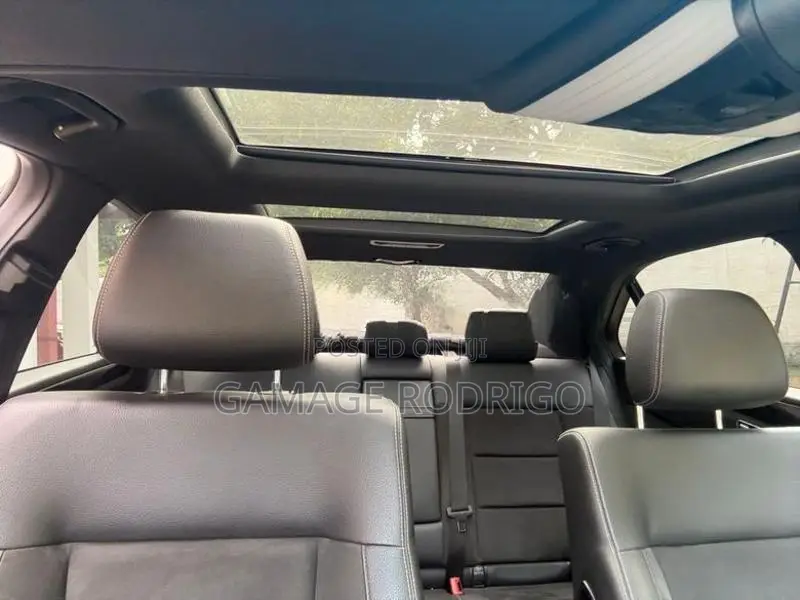 Mercedes Benz E220 AMG 2013