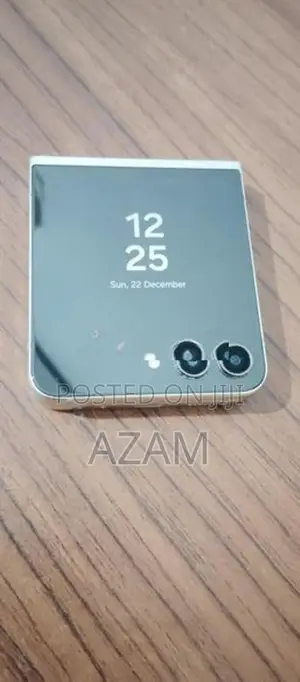 Samsung Galaxy Z Flip 5 (Used)