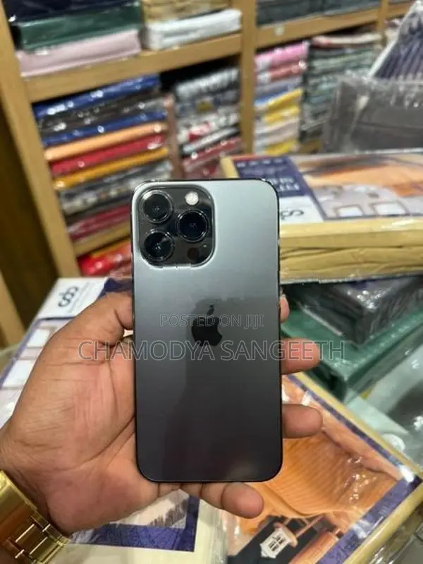 Apple iPhone 13 Pro (Used)