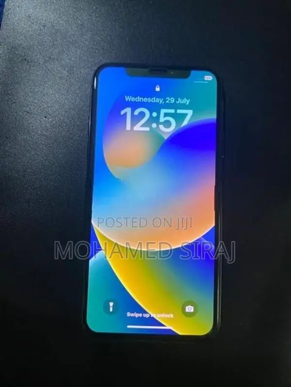 Apple iPhone X (Used)