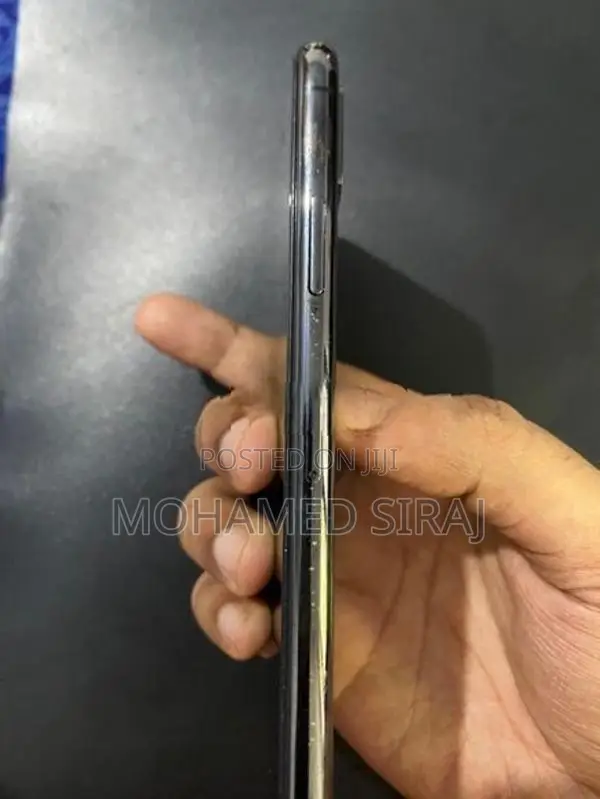 Apple iPhone X (Used)