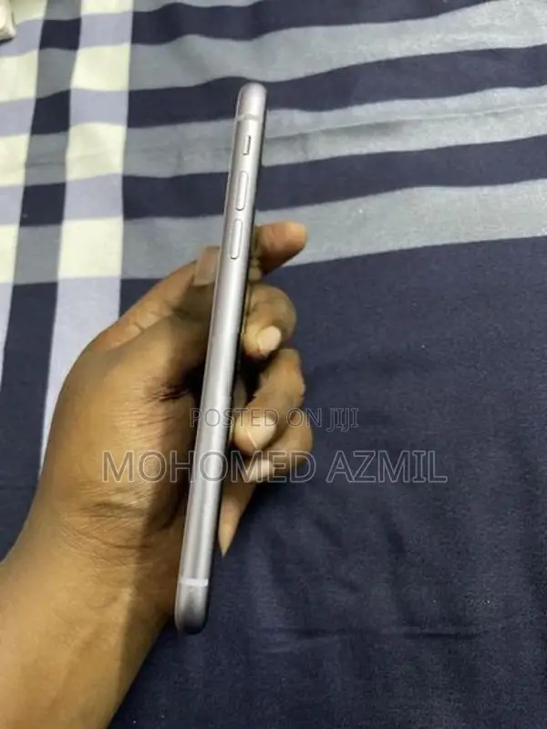 Apple iPhone 11 128GB (Used)