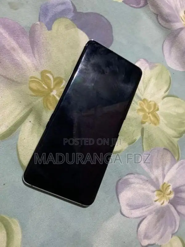 Samsung Galaxy S20FE (Used)
