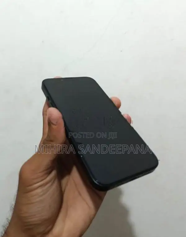 Apple iPhone 13 128GB (Used)