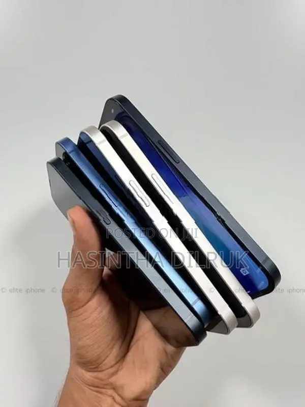 Apple iPhone 13 (Used)