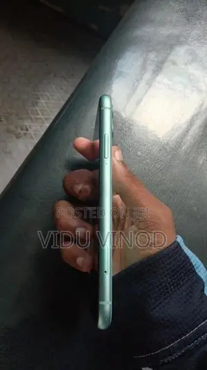 Apple iPhone 11 (Used)