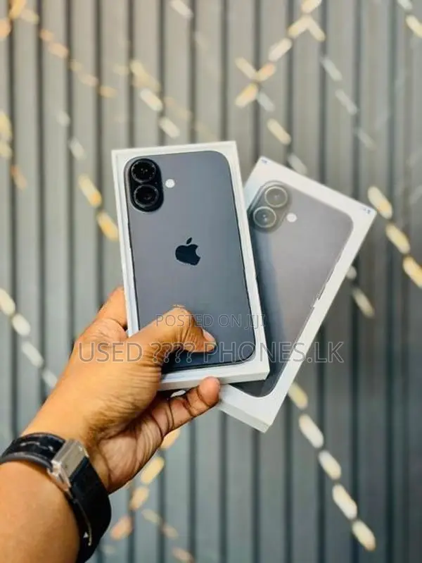 Apple iPhone 16 256GB (Used)