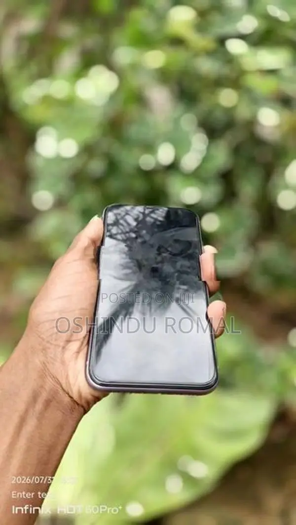 Apple iPhone 11 (Used)