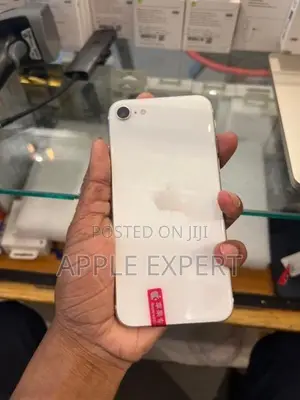 Apple iPhone SE 2 (Used)