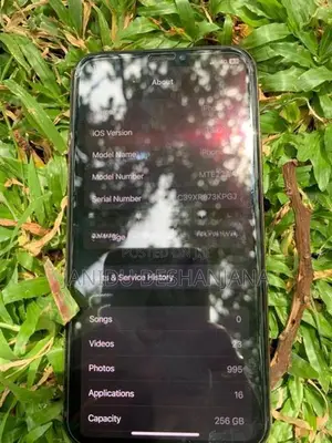 Apple iPhone XS (Used)