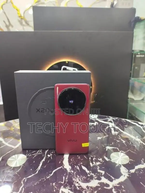 Vivo x200 ultra (Used)