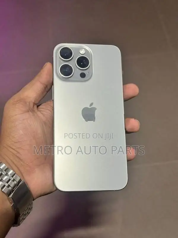 Apple iPhone 15 Pro Max 512GB (Used)