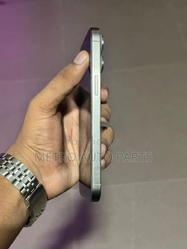 Apple iPhone 15 Pro Max 512GB (Used)