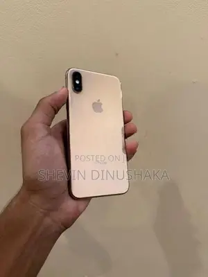 Apple iPhone XS (Used)