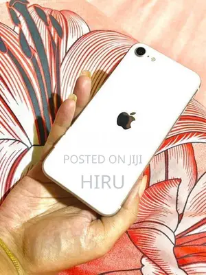 Apple iPhone SE 2 128 (Used)