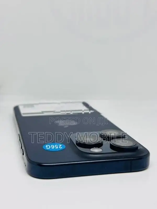 Apple iPhone 15 Pro (Used)
