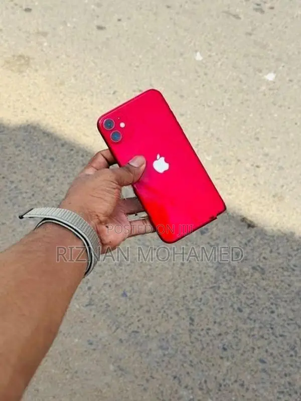 Apple iPhone 11 (Used)