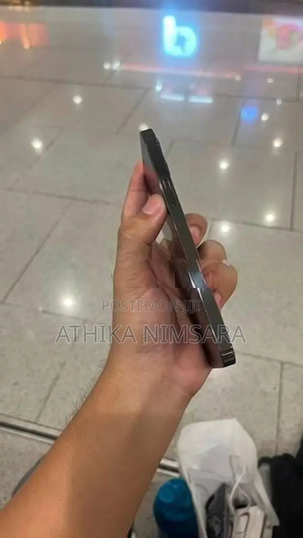 Apple iPhone 12 Pro i phone (Used)