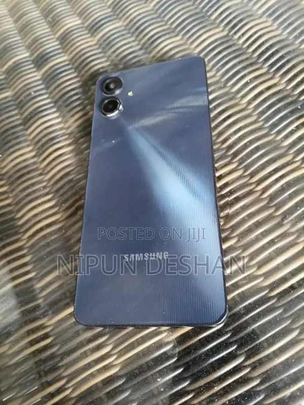 Samsung Galaxy A06 no errors (Used)
