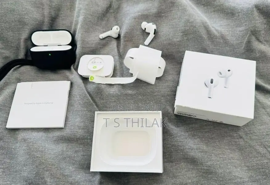 Apple AirPods Pro 3 (Used)