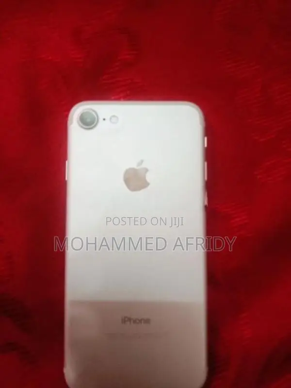 Apple iPhone 7 (Used)