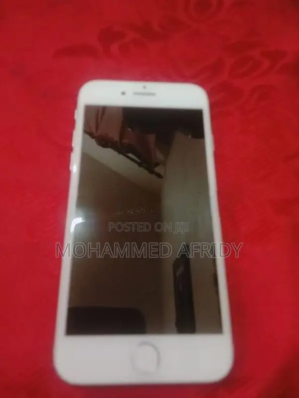 Apple iPhone 7 (Used)