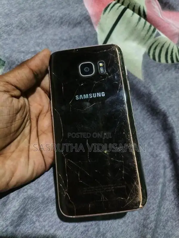 Samsung Galaxy S7 Edge (Used)