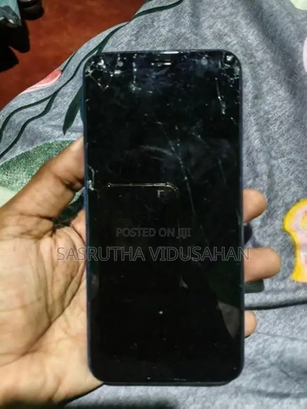 Samsung Galaxy J4 (Used)