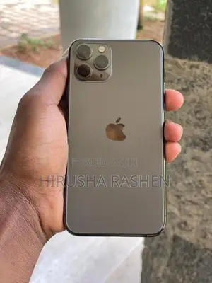 Apple iPhone 11 Pro (Used)