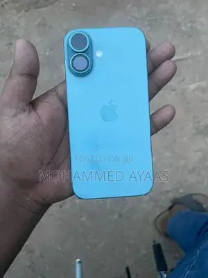 Apple iPhone 16 (Used)