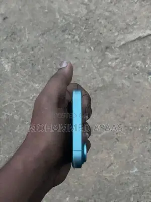 Apple iPhone 16 (Used)