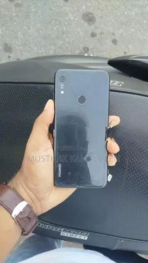 Huawei Y6s 64 GB (Used)