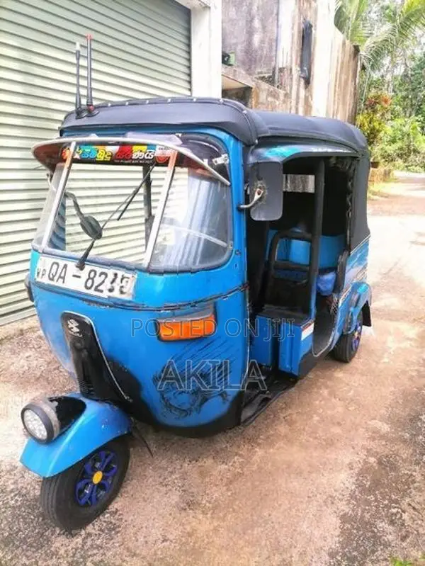 Bajaj RE 2005