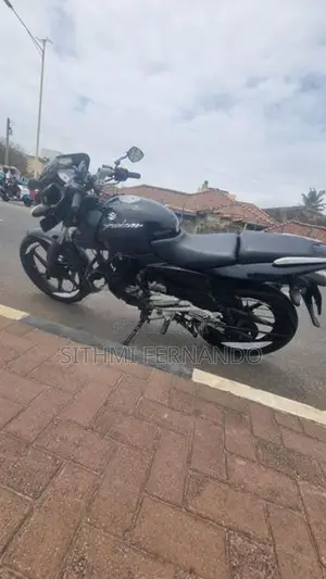 Bajaj Pulsar 180 2010