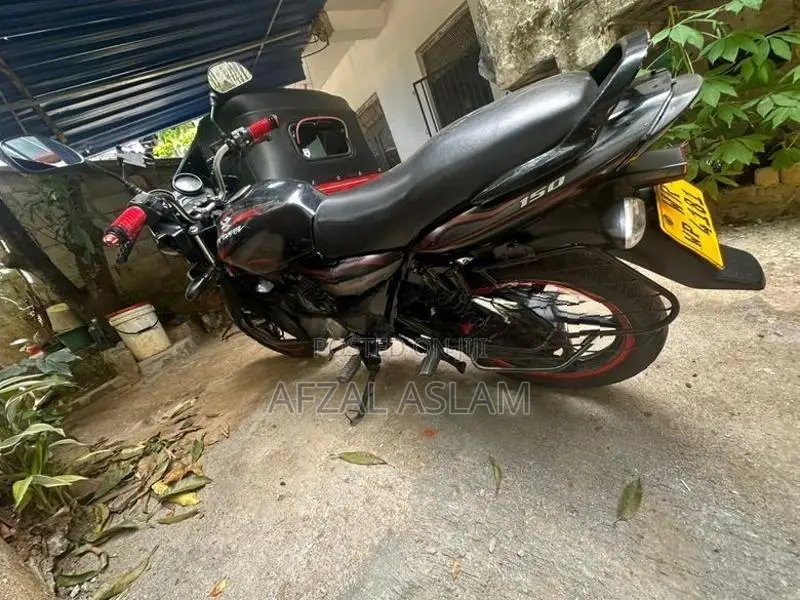 Bajaj Discover 150 2012