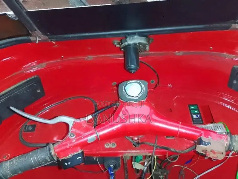 Bajaj RE 2 Stroke 2004