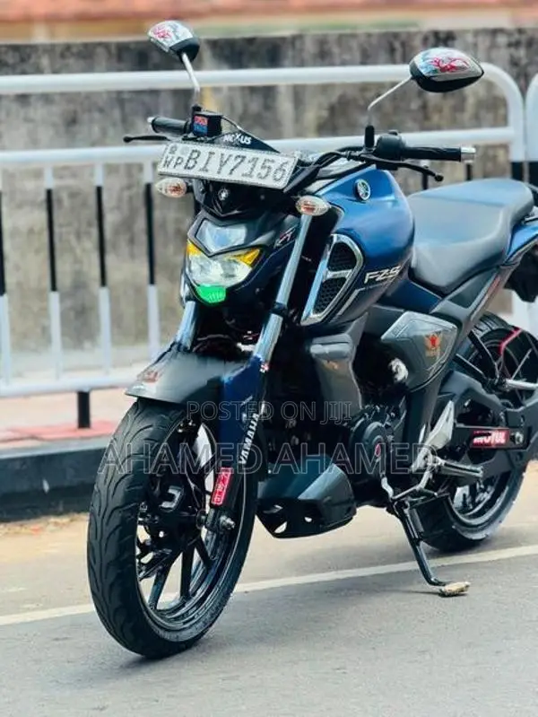 Yamaha FZS V